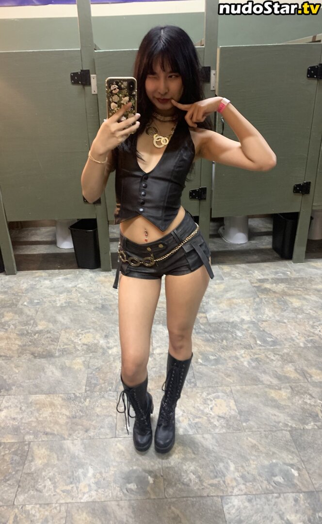 Getmangledson / Mianzamarie Nahá OnlyFans Uniknutá Fotka #21