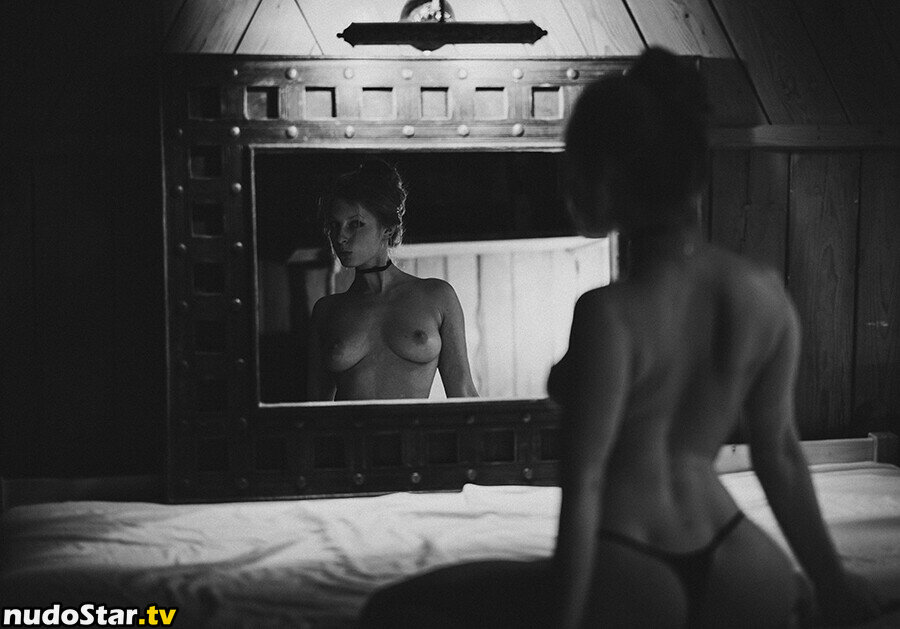 thinloth Nahá OnlyFans Uniknutá Fotka #20